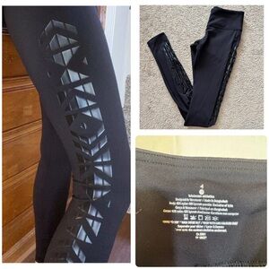 Lululemon Athletica Wunder Under Black Aztec Faux Leather Leggings Size 4 Women